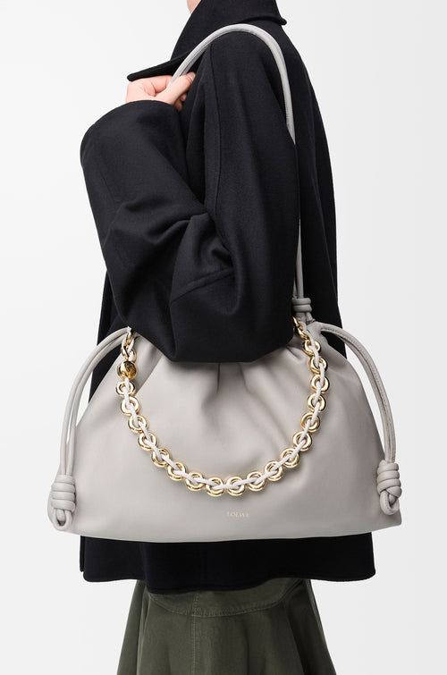 حقيبة يد كبيرة من LOEWE بتصميم فلامنكو من جلد نابا الناعم | حقيبة يد كبيرة من LOEWE (متعددة الألوان)