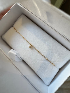 REDLINE Yellow Gold and Diamond Honoree Bracelet | Red String Bracelet (Gold)