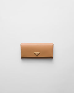 محفظة برادا 1MH132 كبيرة من جلد سافيانو | محفظة برادا طويلة (متعددة الألوان)