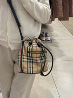BURBERRY Small Drawstring Pouch in Archive Beige Check(Beige)